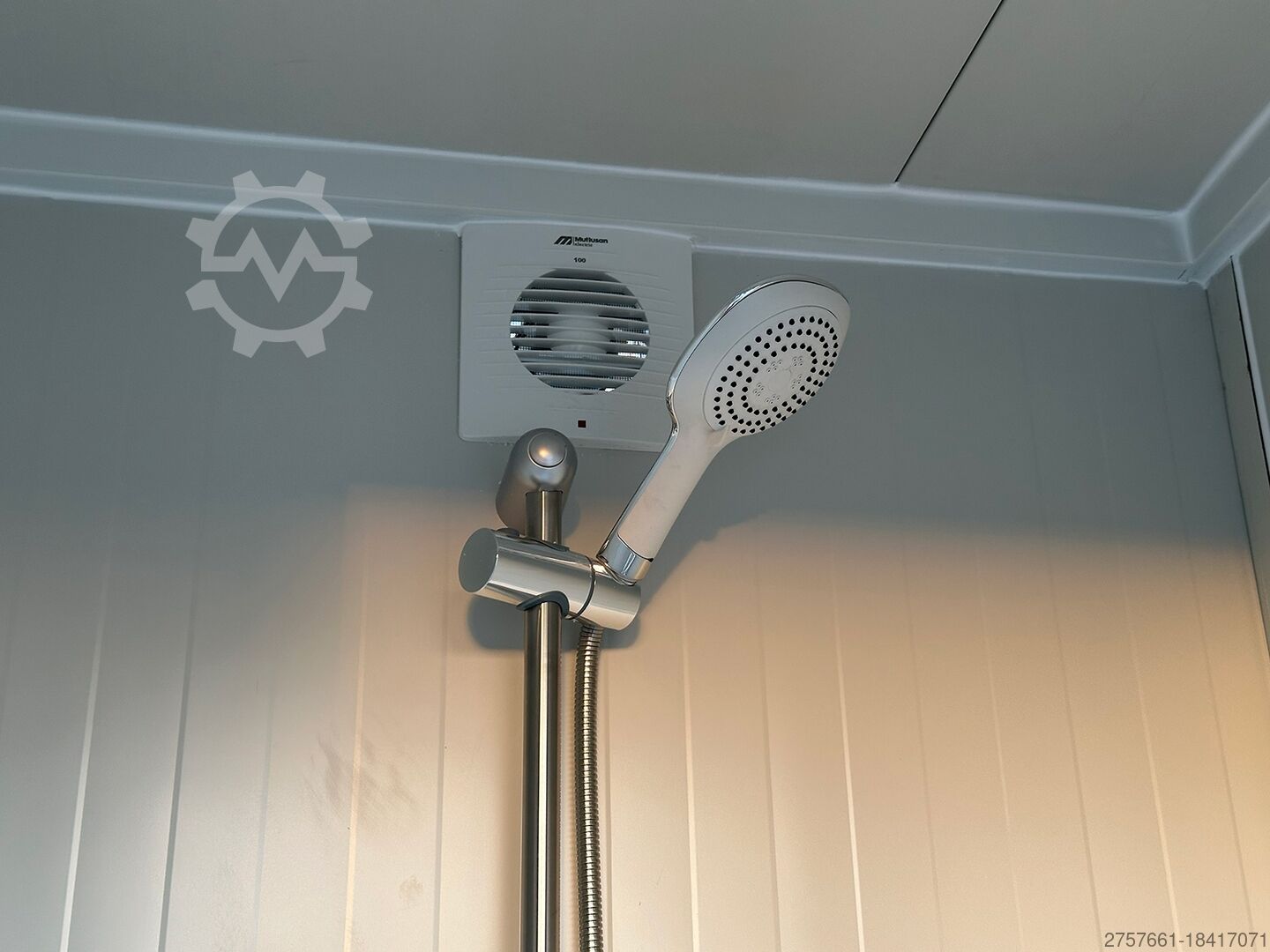 Contenedor sanitario premium con 2 duchas - Imagen 10