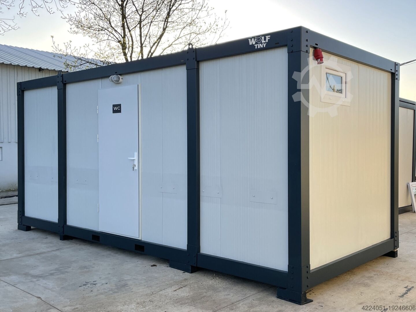 Gran sanitario estado nuevo de WC con lavabos - Imagen 17