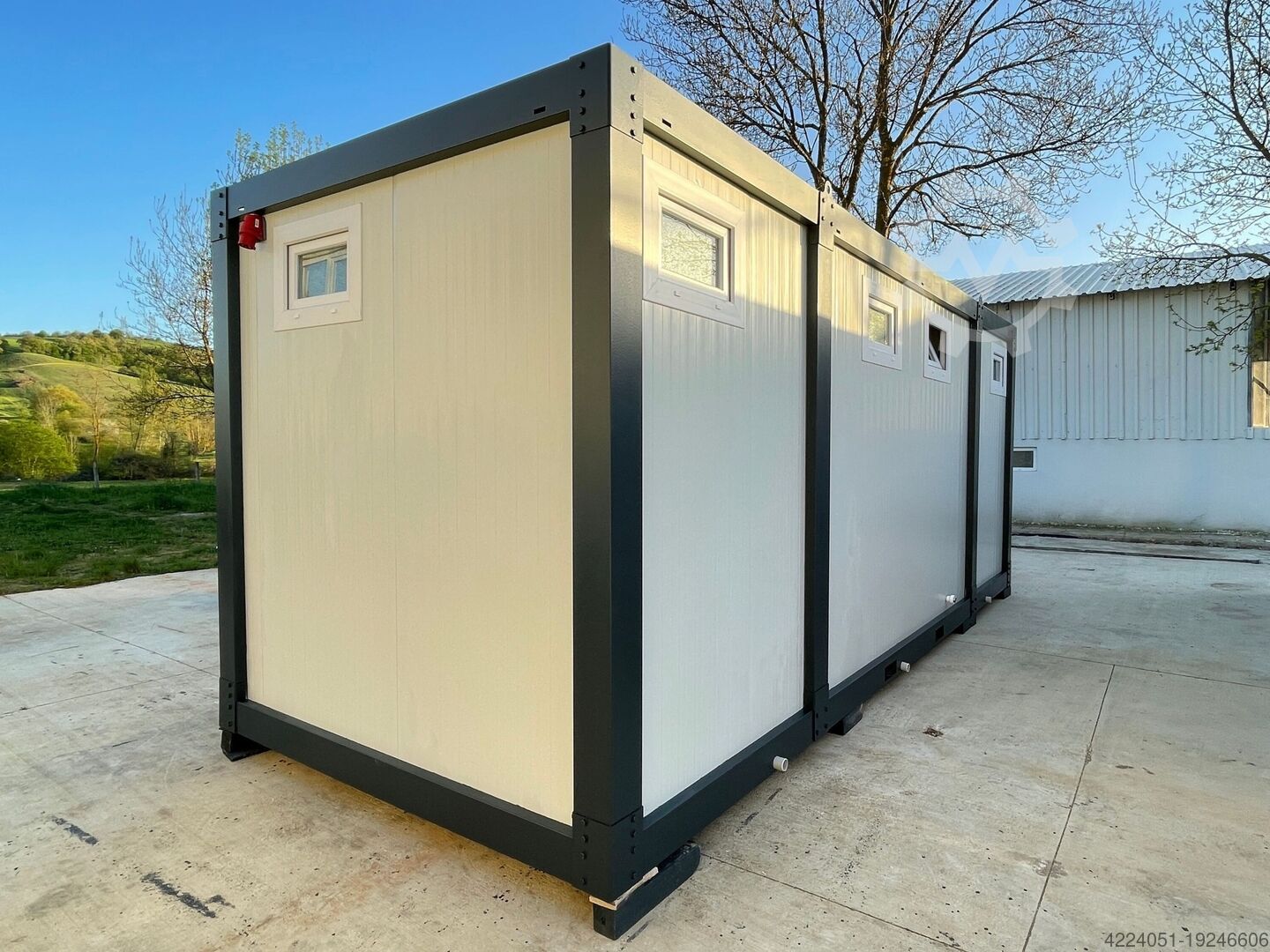 Gran sanitario estado nuevo de WC con lavabos - Imagen 16