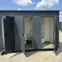 Contenedor Sanitario con 3 Cabinas
